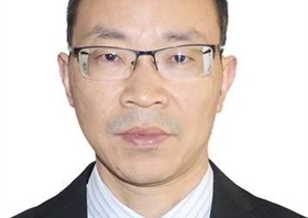 杨成