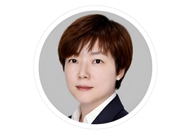 李坚
