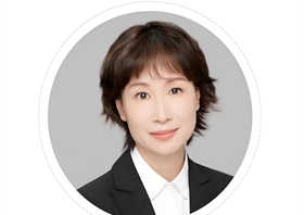李君